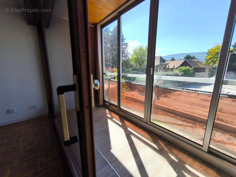 Appartement à REIGNIER