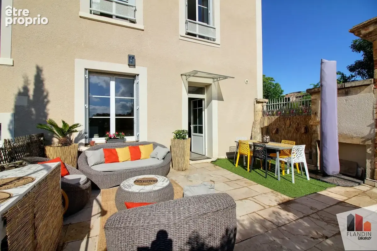 Appartement 71 m² à Charly  - photo 2