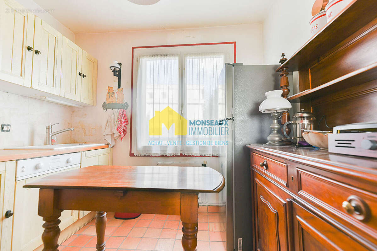 Appartement à SAINTE-GENEVIEVE-DES-BOIS