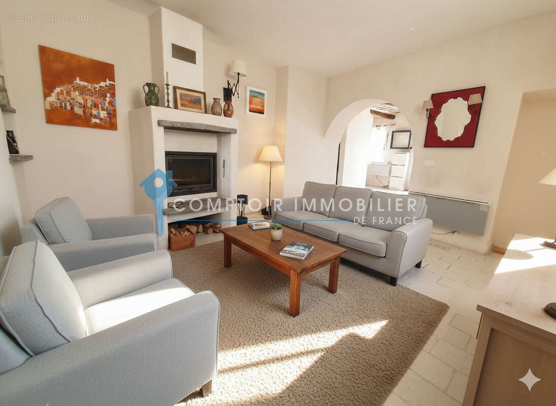 A Vendre GARD(30) - Maison de ville P6 avec terrasse et cave - photo 2