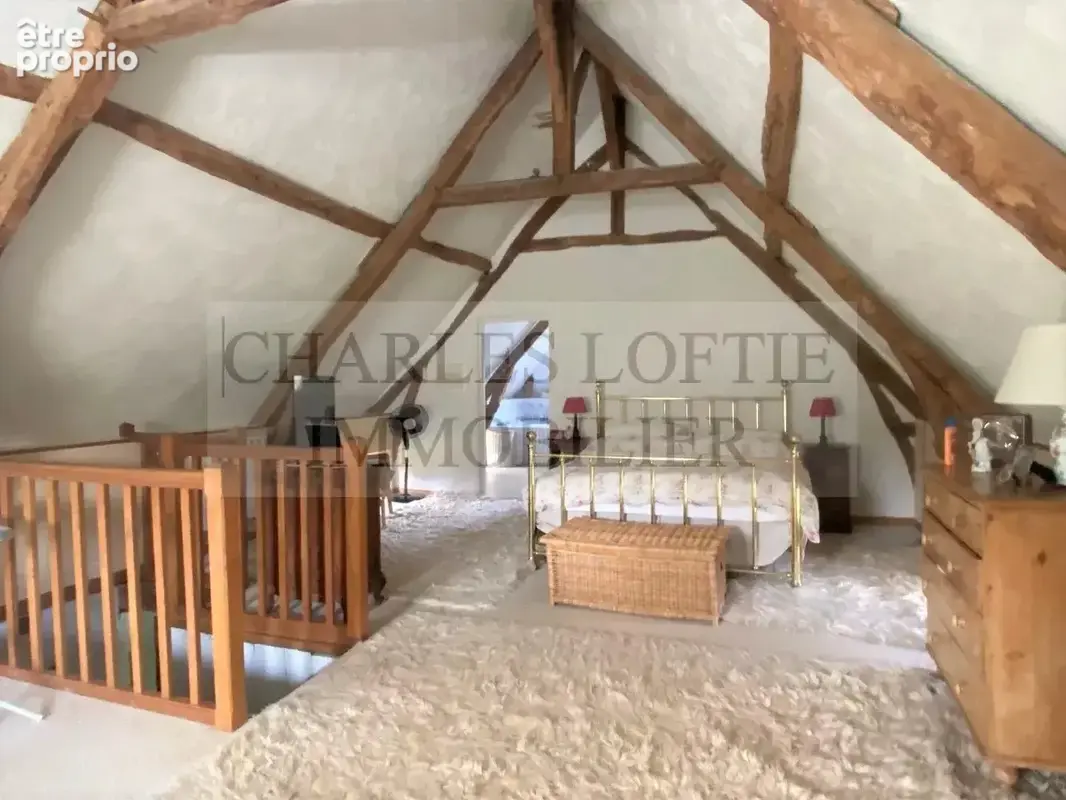 Superbe ensemble avec maison, gîte et piscine implanté au coeur de ses 12 hectares - photo 21