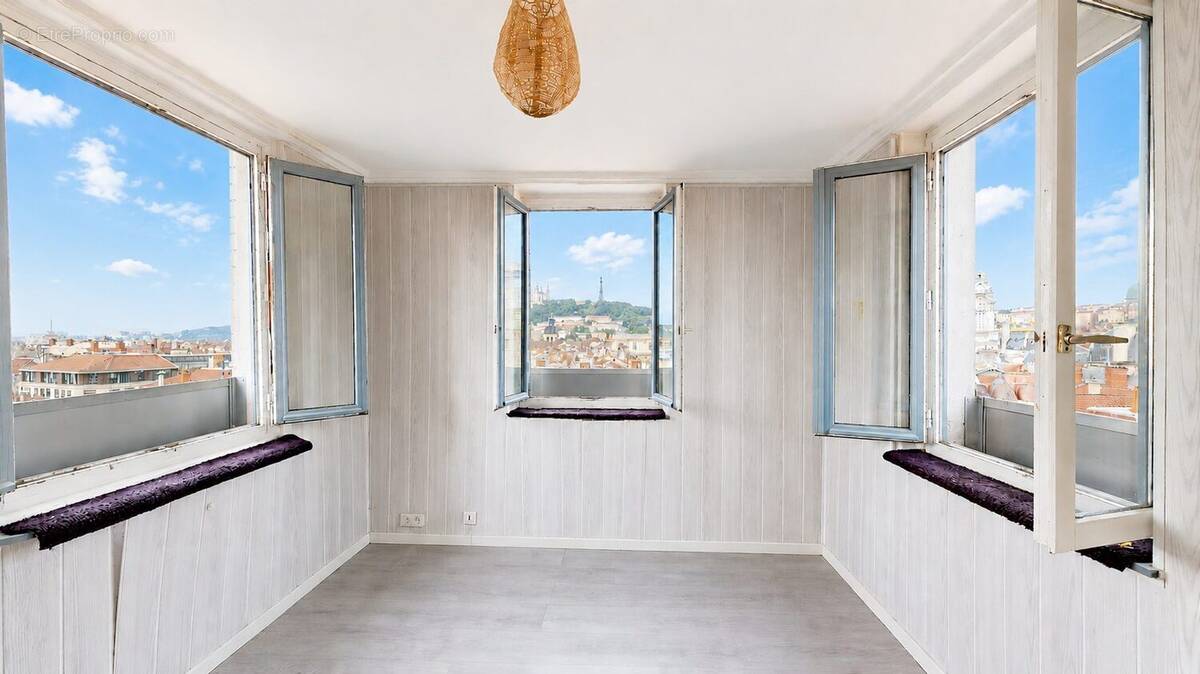 Appartement à LYON-1E