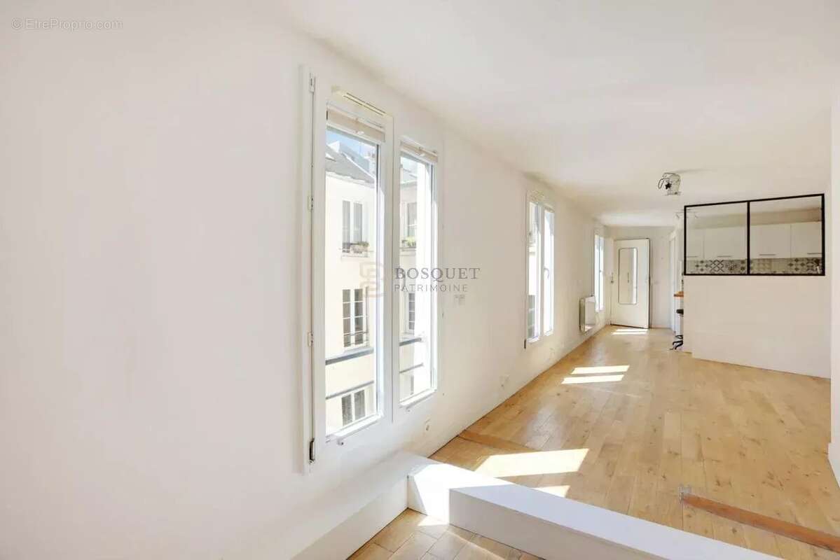 Appartement à PARIS-4E