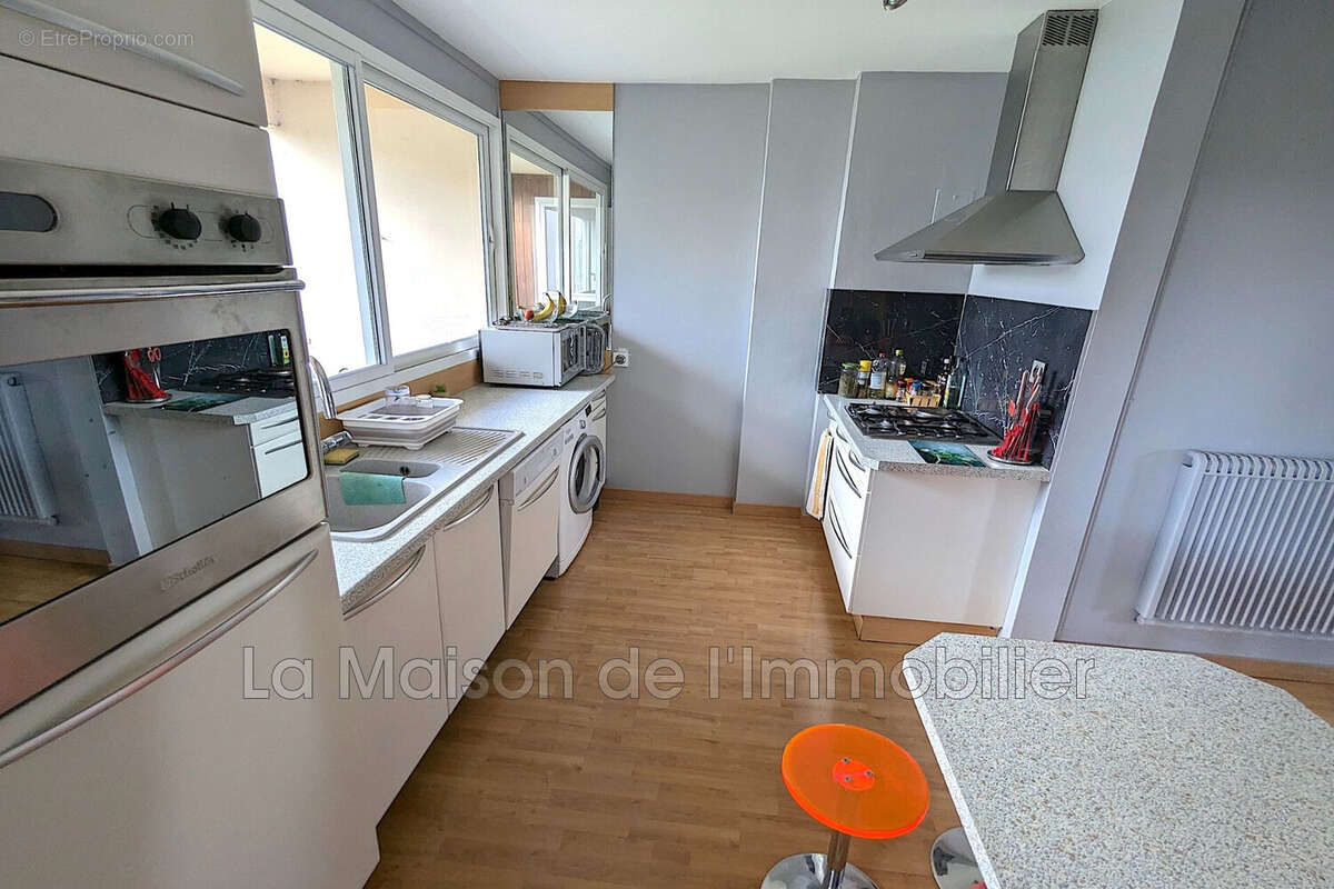 Appartement 65 m² à Saint-Pierre-Les-Elbeuf  - photo 4