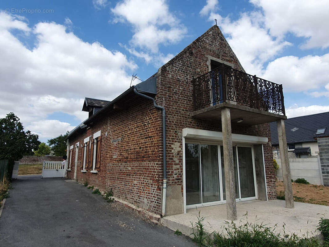 Maison Brissy Hamegicourt 7 pièce(s) 162 m2 - photo 3