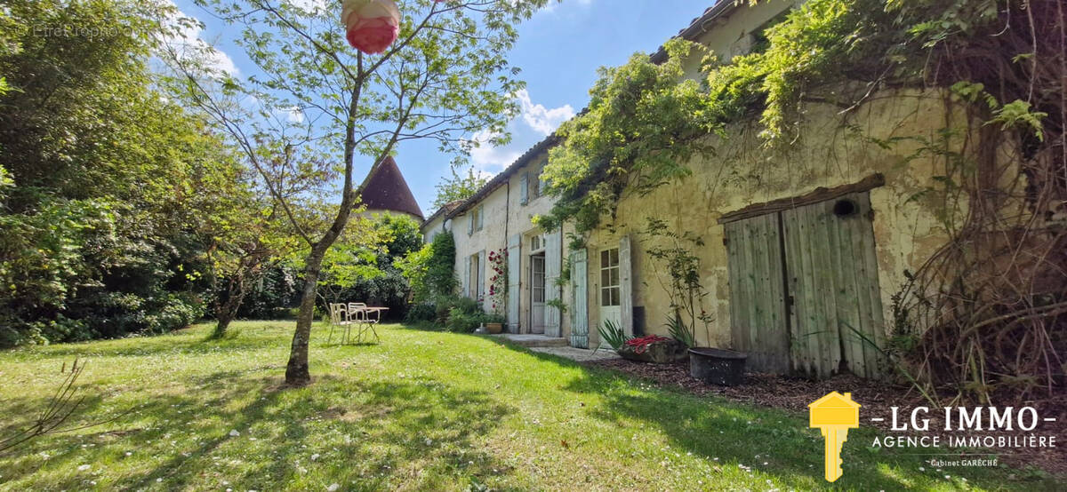 Maison à SAINT-FORT-SUR-GIRONDE