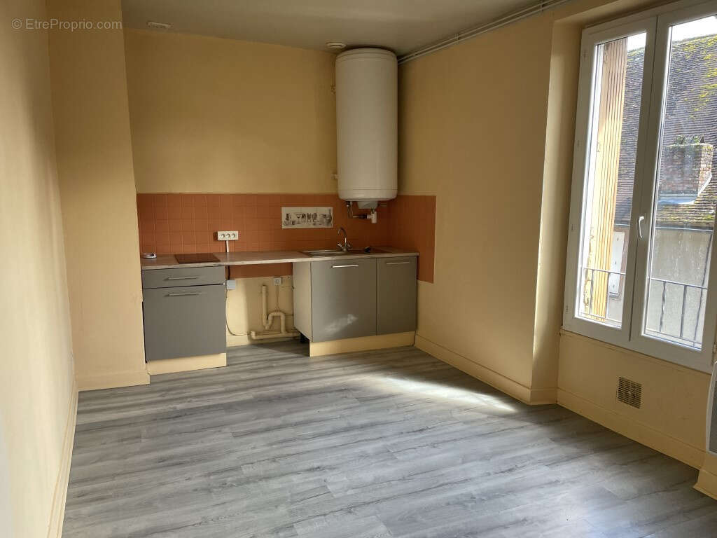 Appartement à LUBERSAC