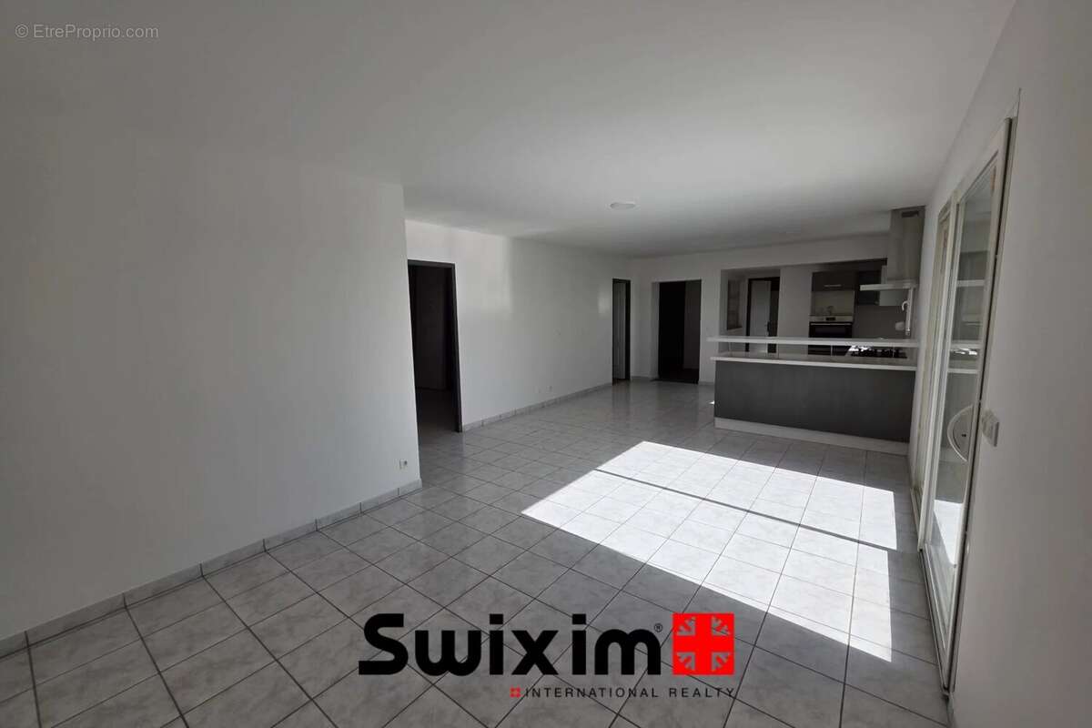 Maison à SAINT-SEURIN-DE-CADOURNE