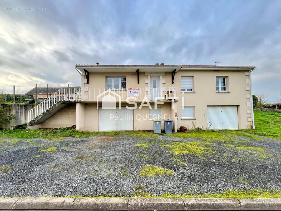 Photo 1 - Maison à LES TROIS-MOUTIERS