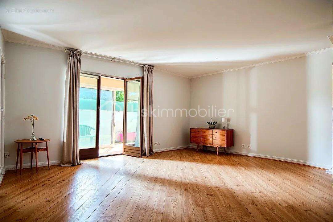 Appartement à NOISY-LE-SEC