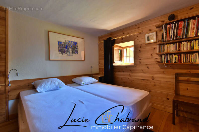 Maison à vendre 10 pièces  (05) - photo 10
