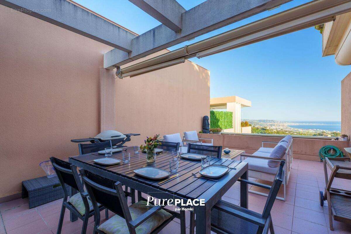 Appartement à MANDELIEU-LA-NAPOULE