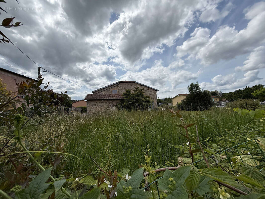 Appartement à RENAISON