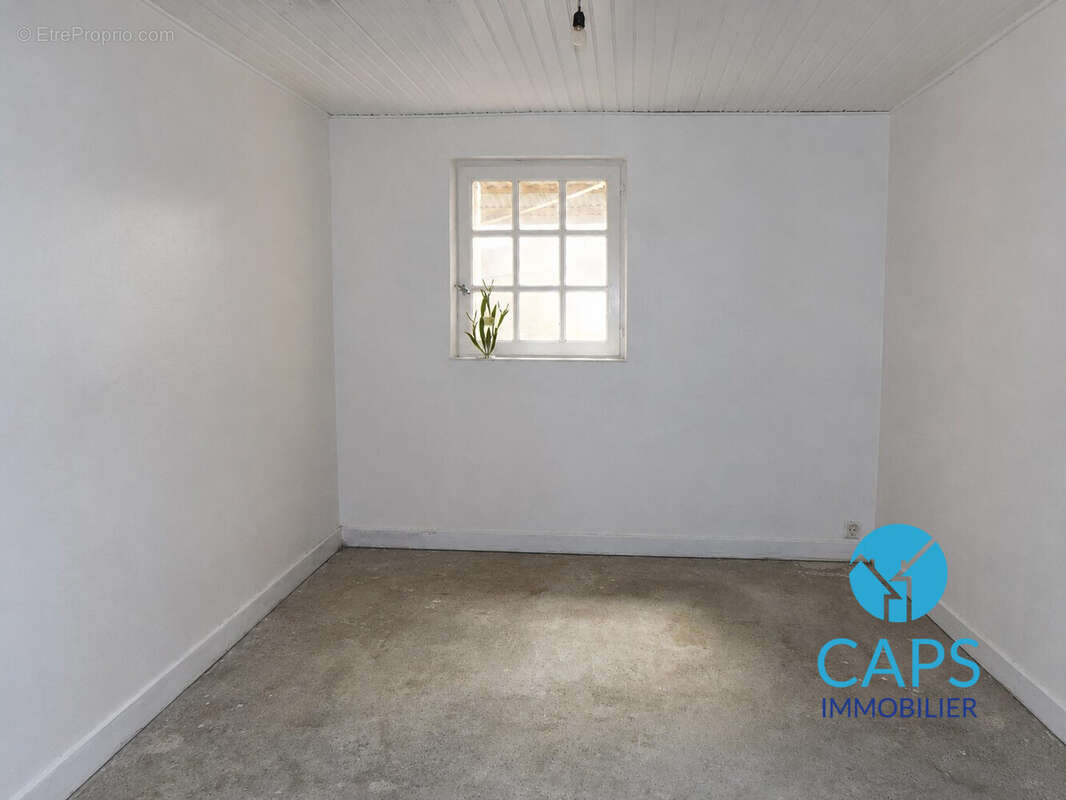 Maison 96 m² à Sainte-Severe  - photo 6