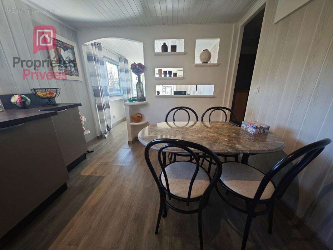 Maison à ROQUEBRUNE-SUR-ARGENS