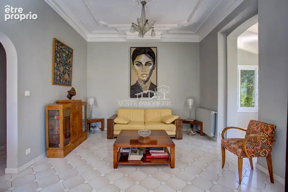 Maison Bourgeoise Marseillaise de 186 m2 , jardin, piscine - photo 2