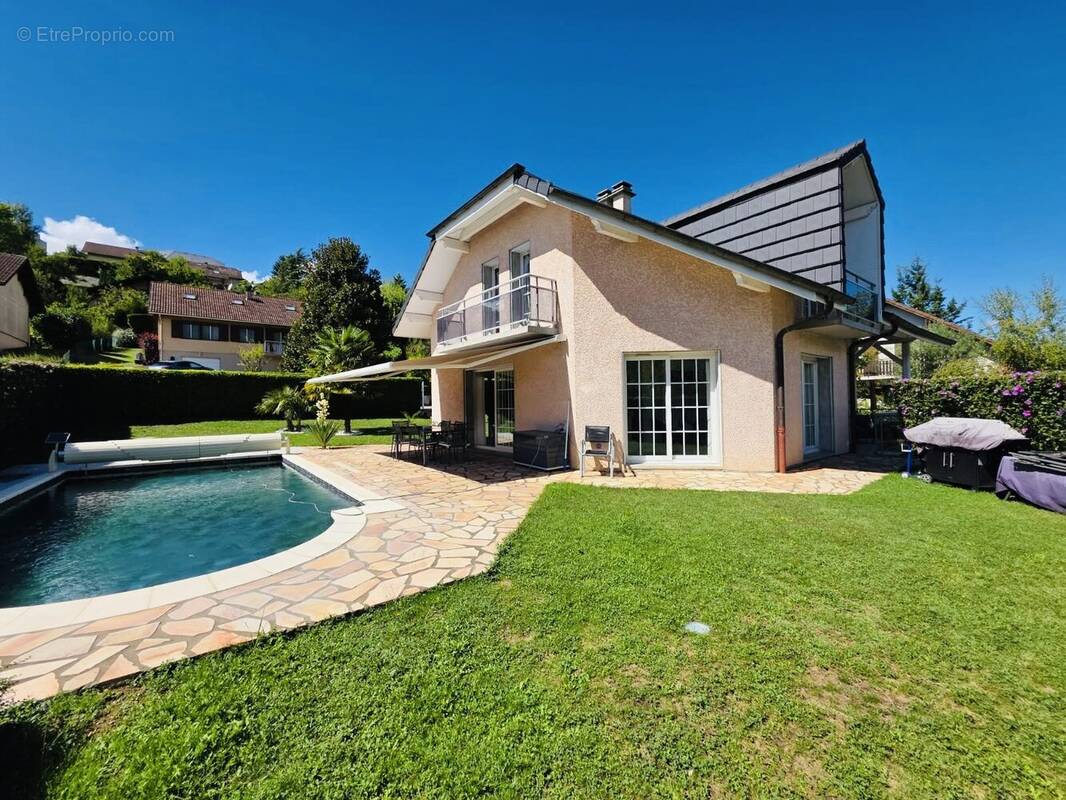 Maison à VIVIERS-DU-LAC