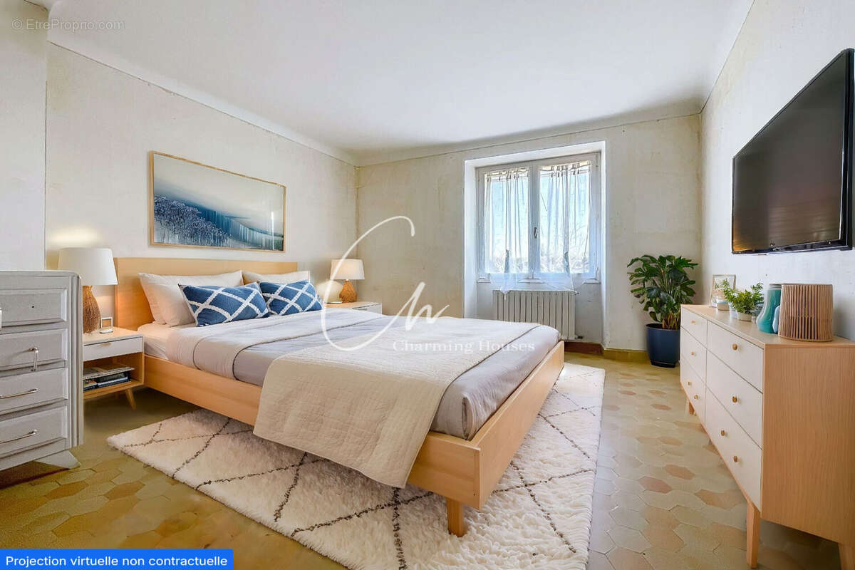 Maison à CHATEAURENARD