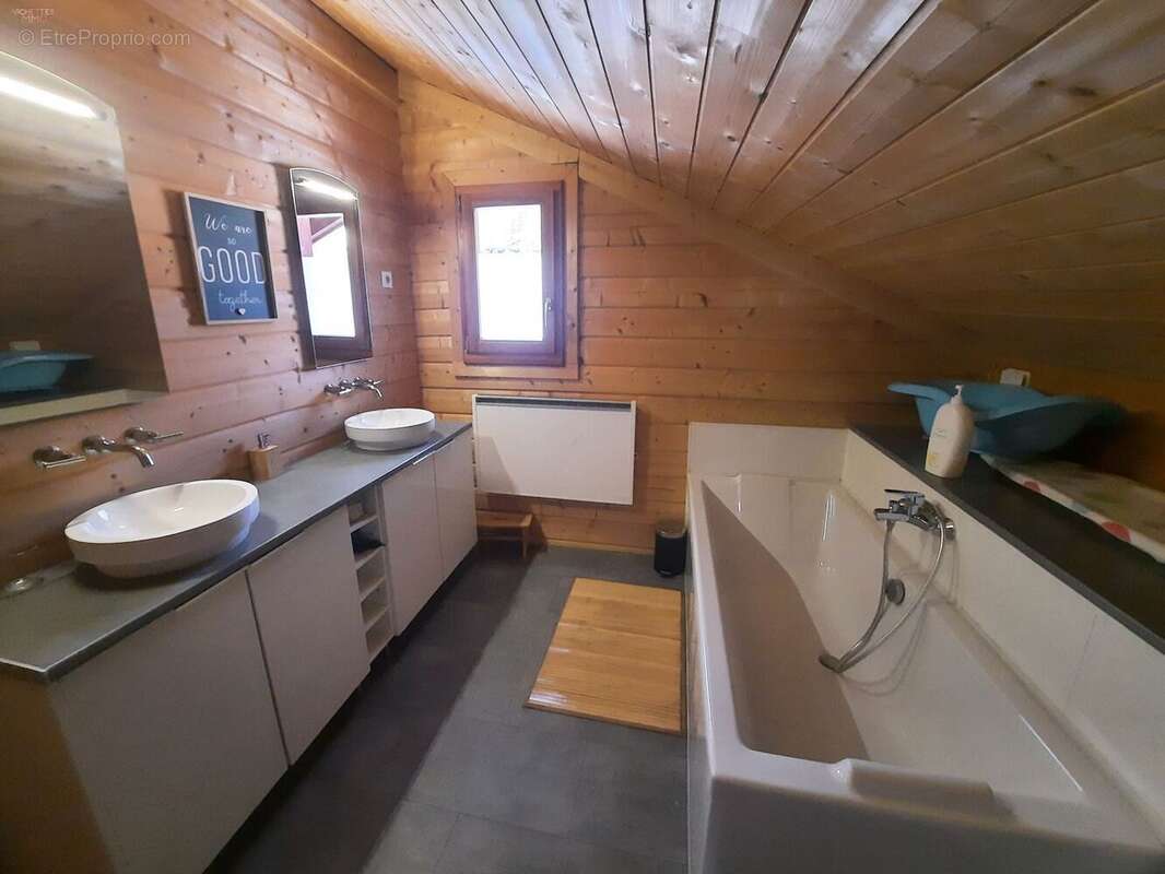 Maison 92 m² à Le Menil  - photo 6