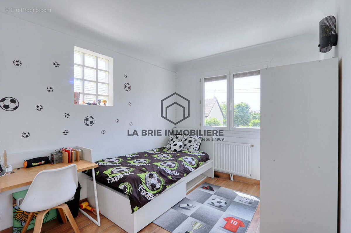 Maison à VILLECRESNES