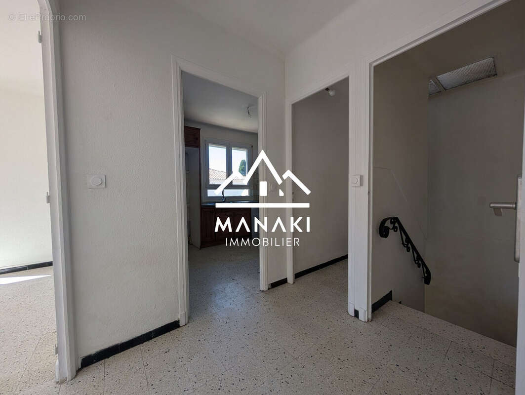 Dégagement à l'étage - Maison à LE SOLER