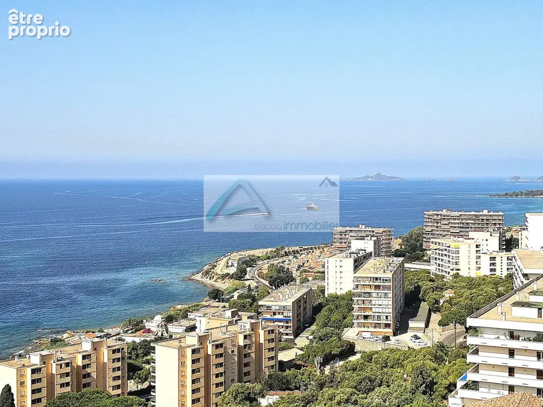 Superbe appartement au DERNIER étage avec vue panoramique - photo 1