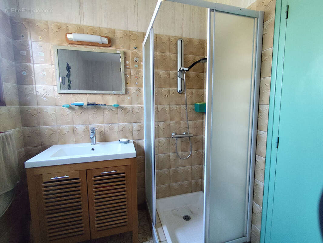 Maison 83 m² à Availles-Limouzine  - photo 6