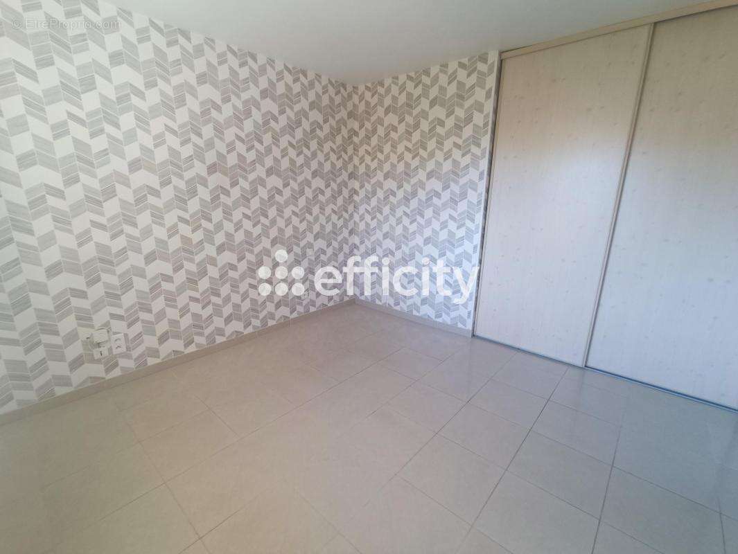 Maison à COLOMBIERS