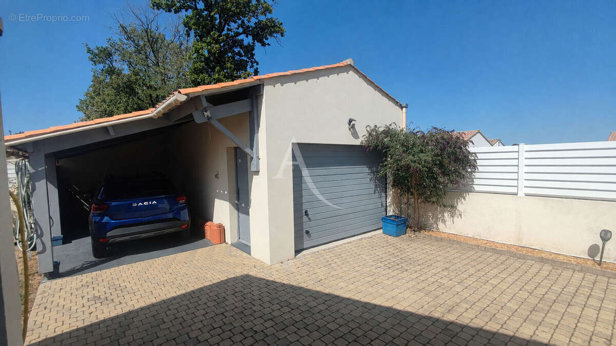 La chapelle-hermier maison familiale de 149m² avec terrain de plus de 710 m² - photo 3