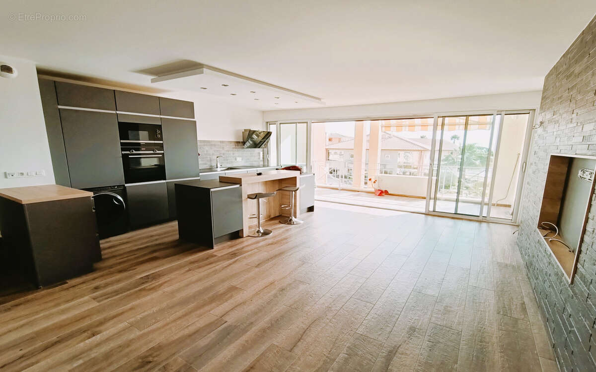 Appartement à FREJUS