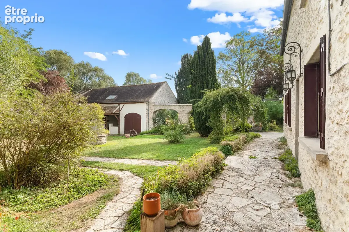 Maison Saulx Marchais 10 pièce(s) 315 m2 - photo 3