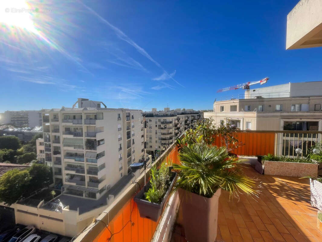 Nice ouest  proche mer  dernier etage 4 p,  ,  terrasse 60 m2 - photo 4