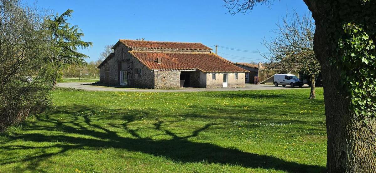 Maison à CHAVAGNES-EN-PAILLERS