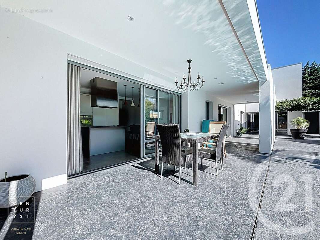 Maison à SAINT-FELIU-D&#039;AVALL