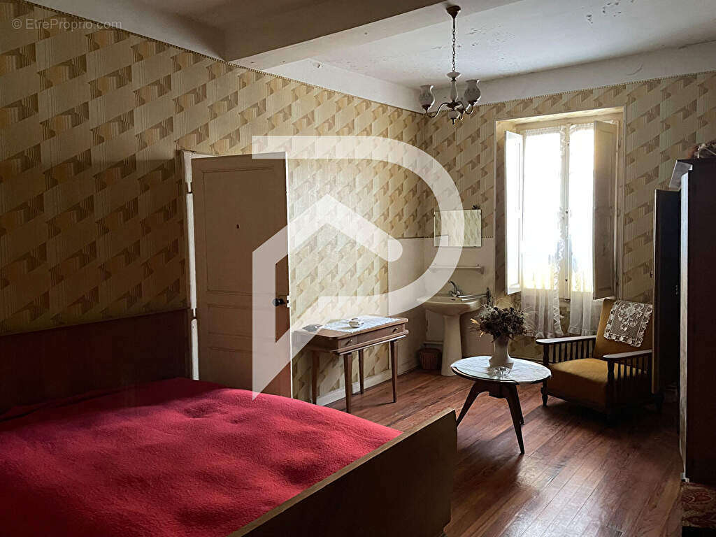 Maison à OLORON-SAINTE-MARIE