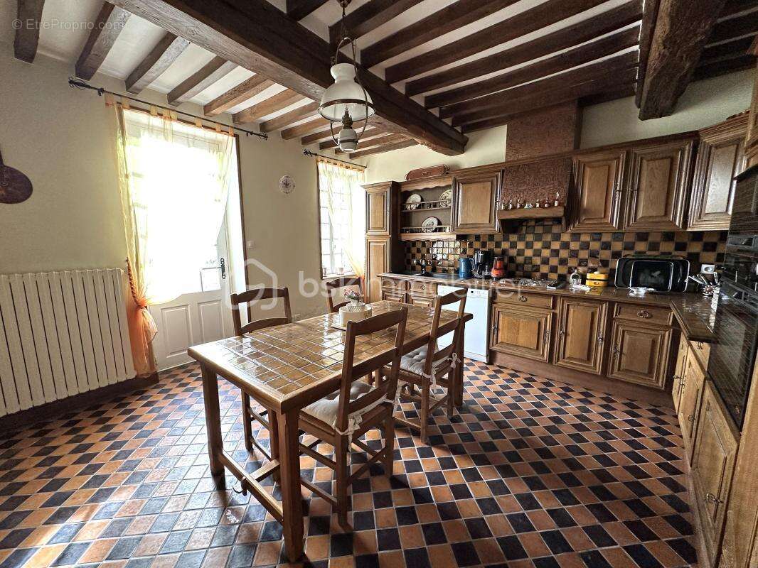 Maison à THAON