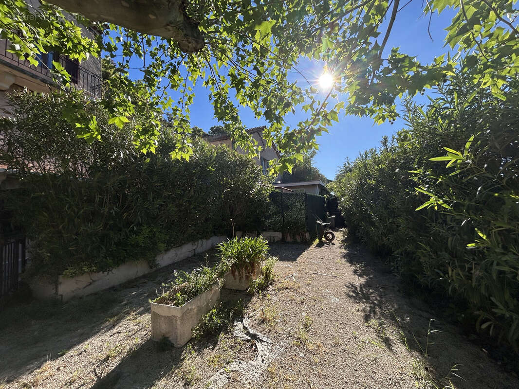 Appartement à LES ADRETS-DE-L'ESTEREL