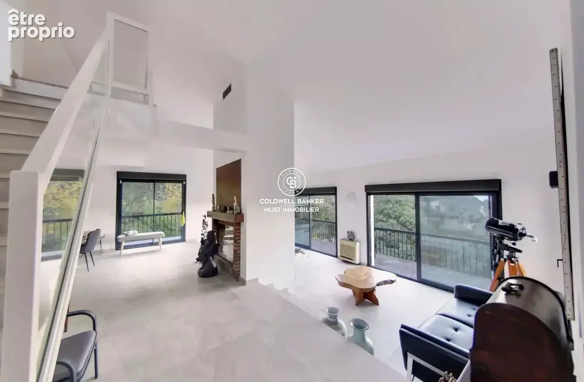 Villa d’architecte d’exception sur les hauteurs des Albères - photo 3