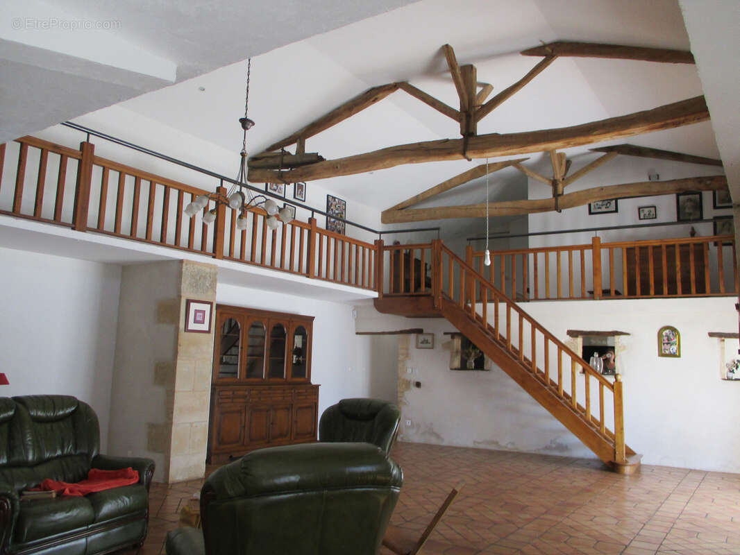 Maison à CEAUX-EN-COUHE
