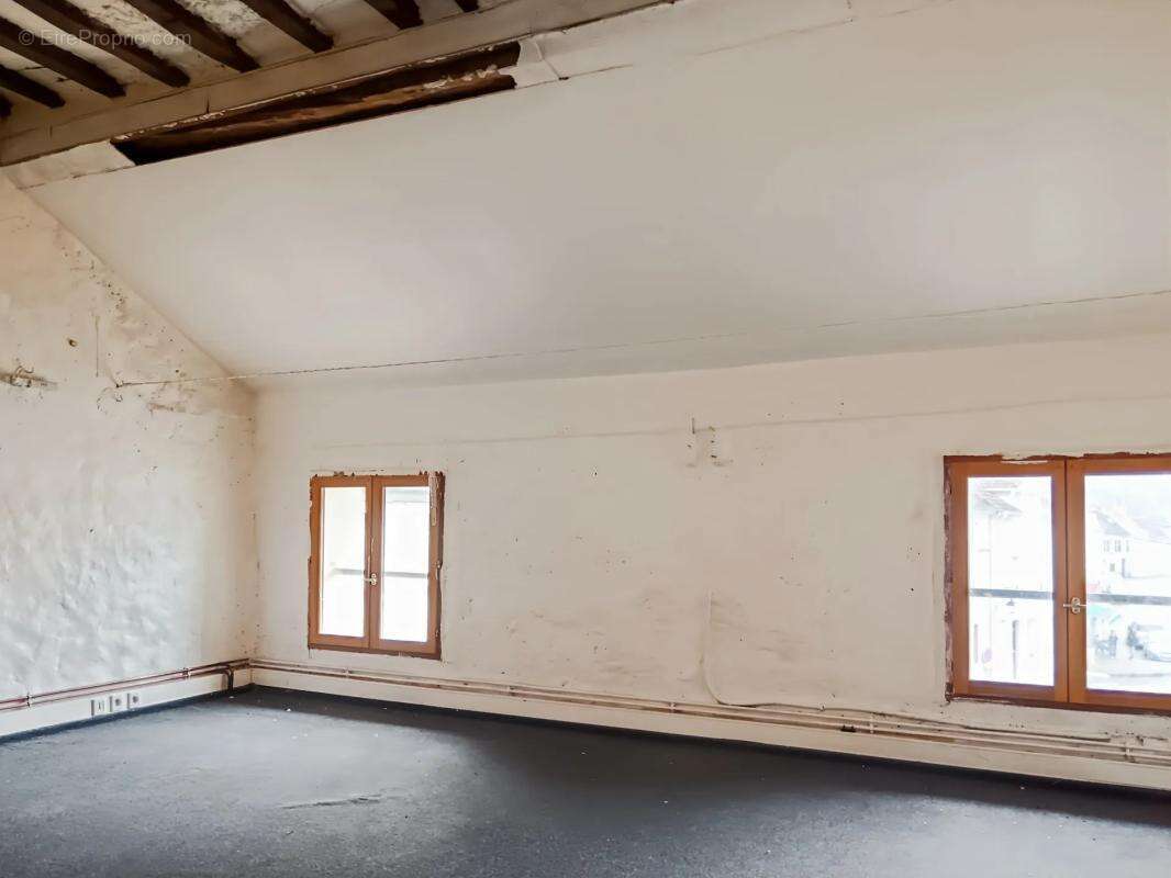 Maison à VILLENEUVE-SUR-BELLOT