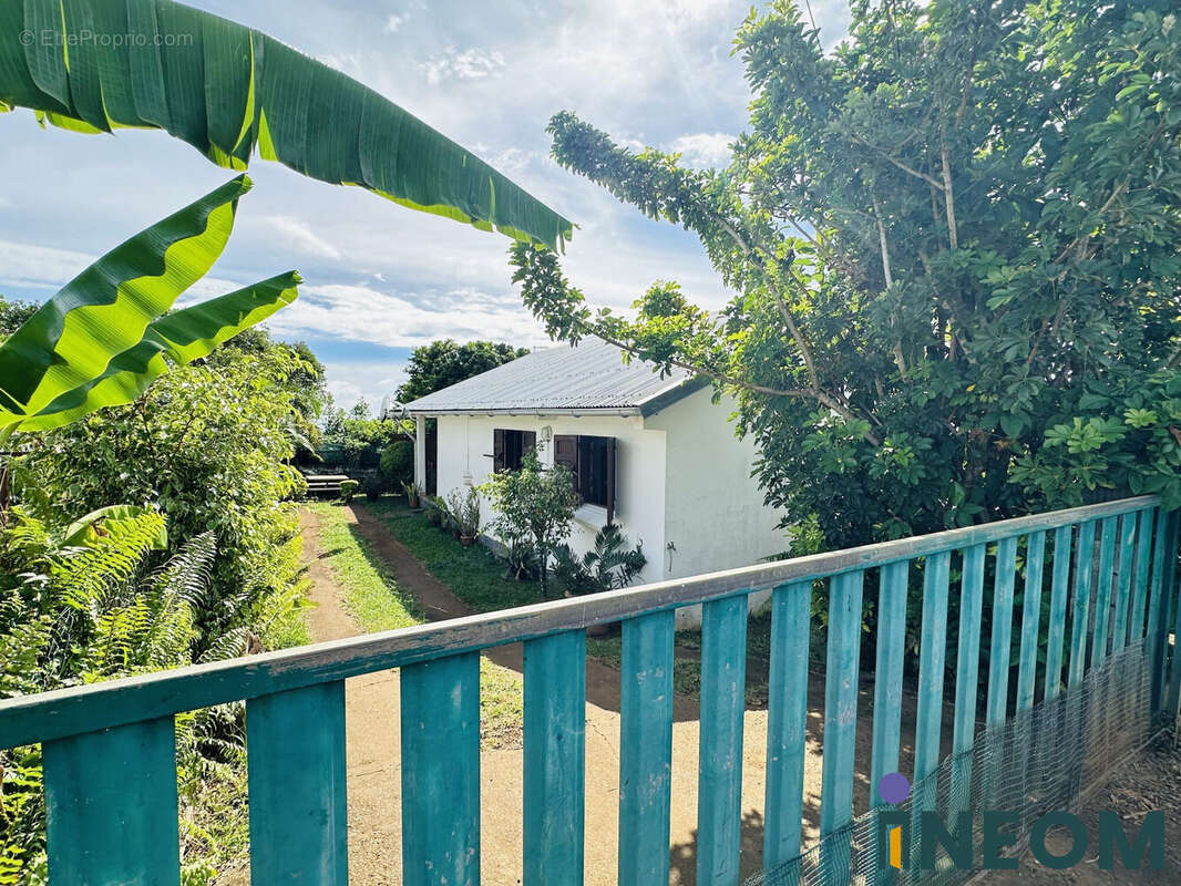 Terrain à SAINT-DENIS