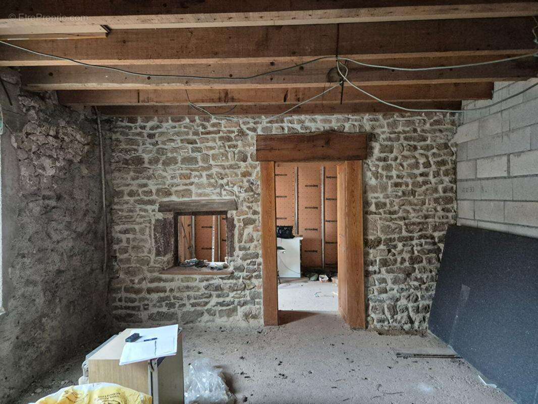 Maison à DEMANGEVELLE