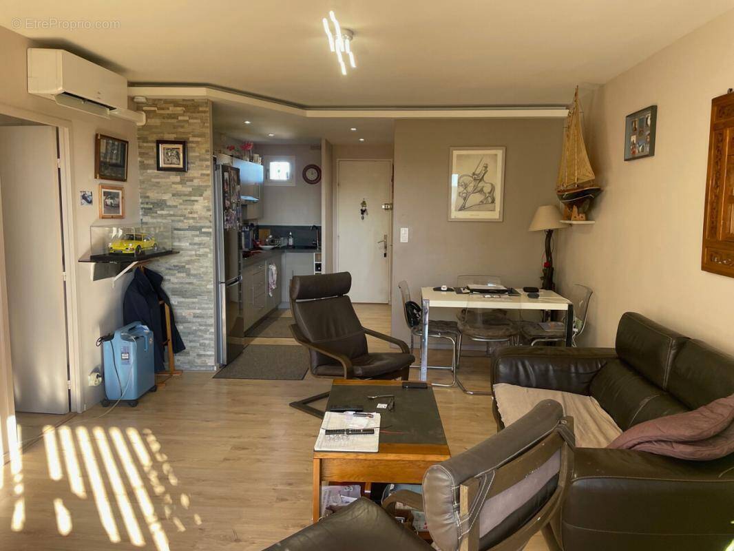 Appartement à SIX-FOURS-LES-PLAGES