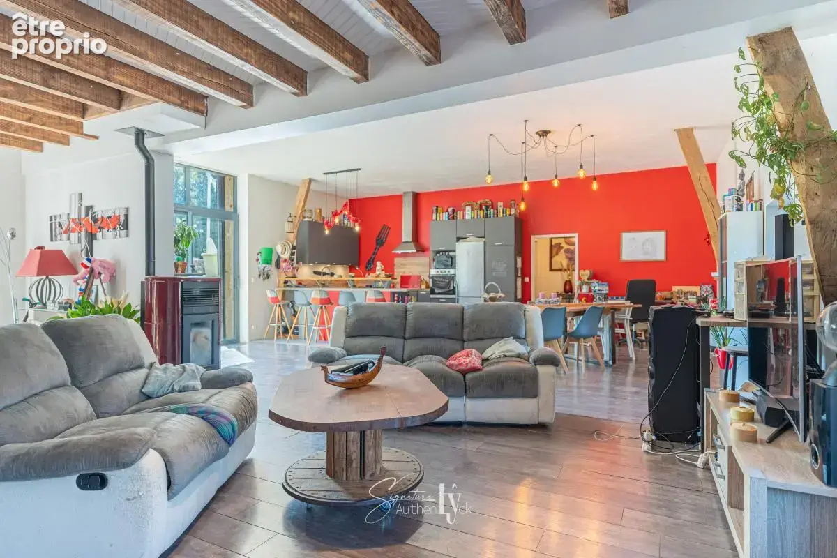 Maison 189 m² à Saint-Amand-Le-Petit  - photo 4