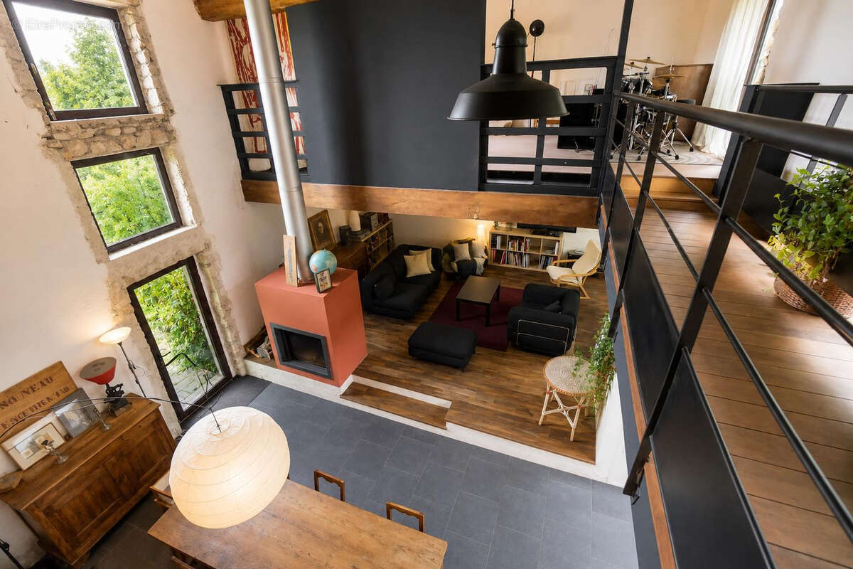 Maison à MEZIERES-SUR-SEINE