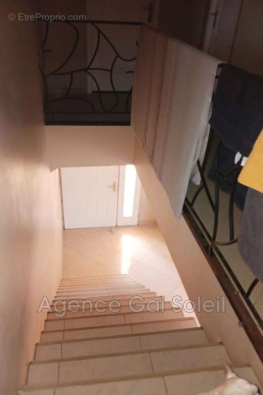 Maison à NISSAN-LEZ-ENSERUNE