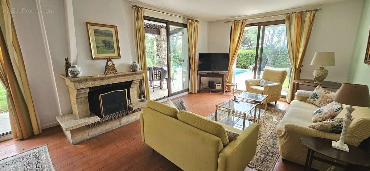 Maison à VILLENEUVE-LOUBET