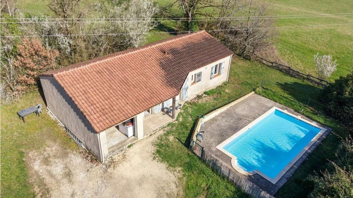 Maison à CAZALS