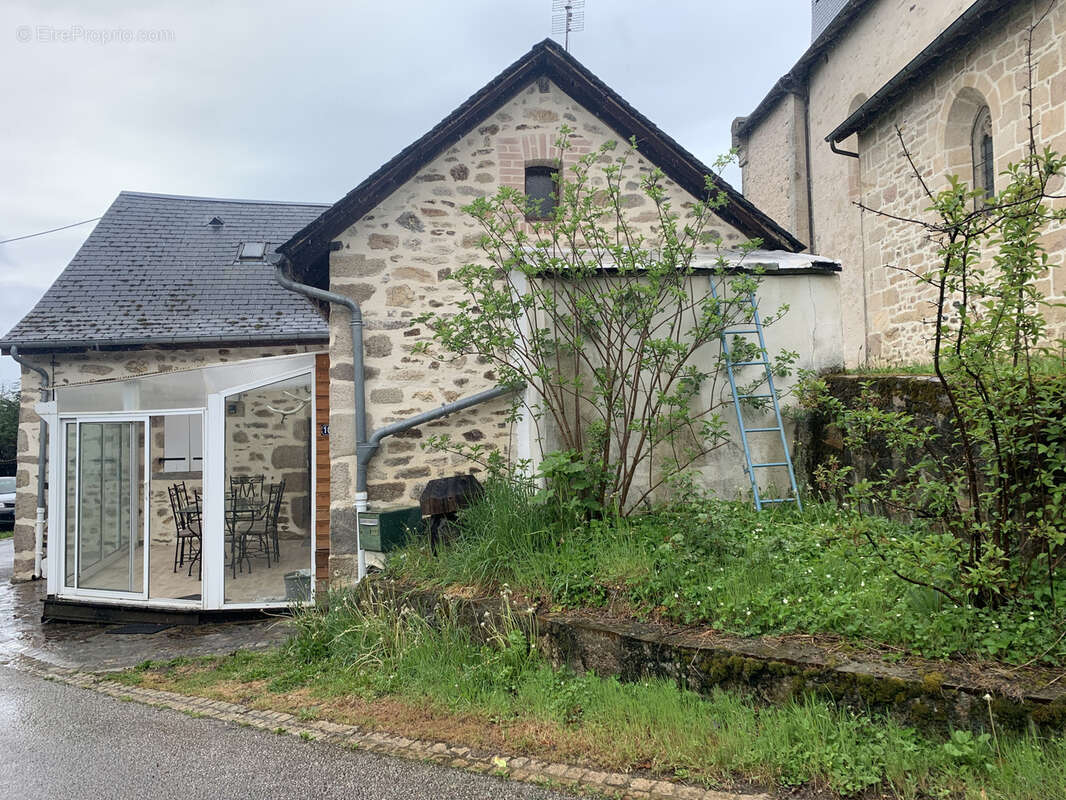 Maison à ORLIAC-DE-BAR