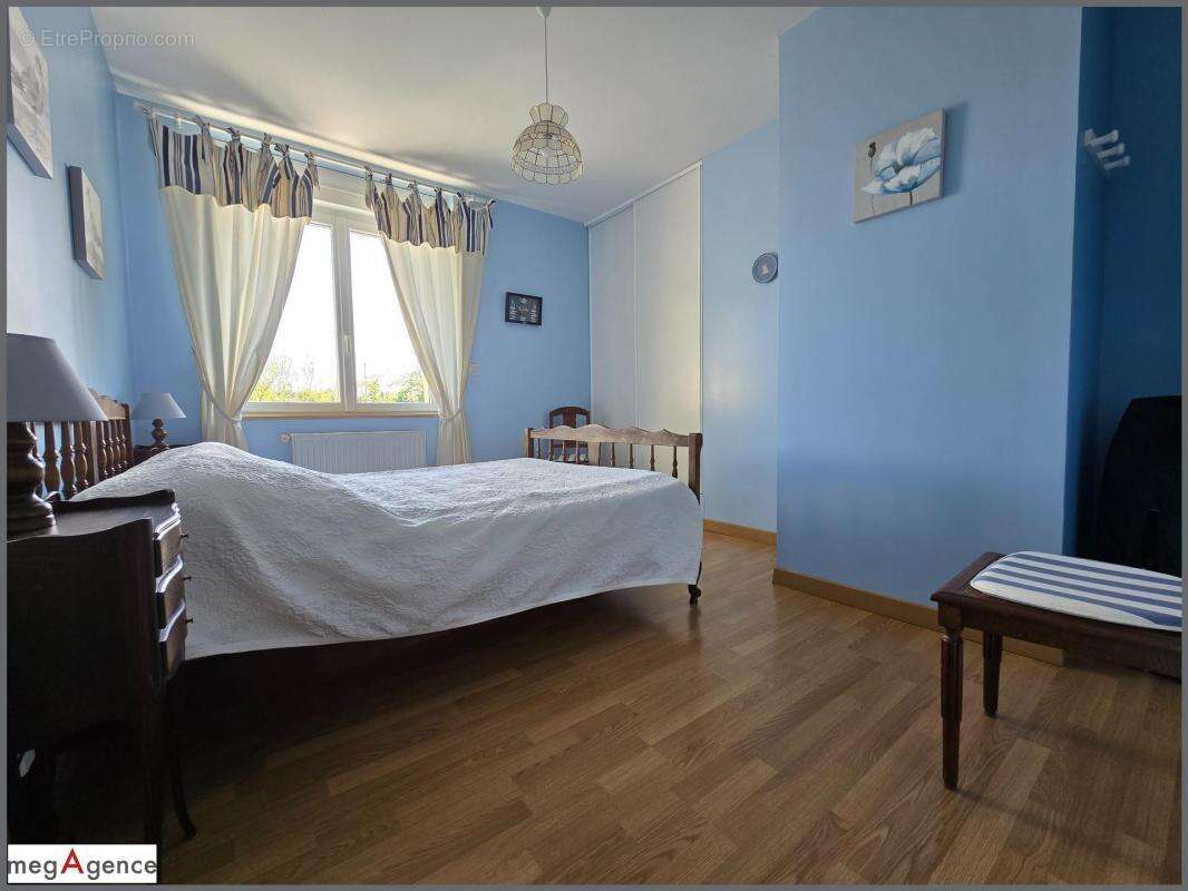 Maison à VILLEDIEU-LES-POELES